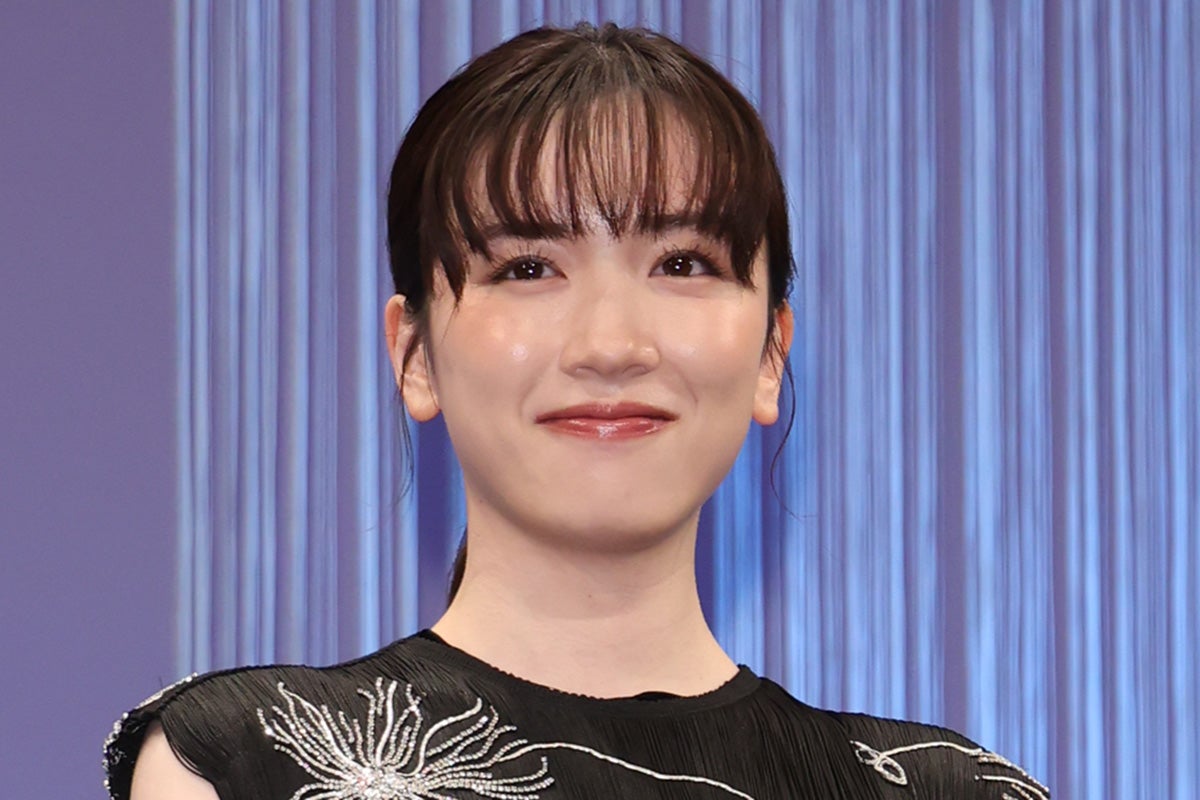 「信じないで」永野芽郁写真集でも再び“意味深”発言も…払拭しきれていない“2つの疑念”