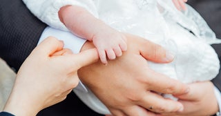 EXITりんたろー。さん＆本郷杏奈さん、第二子長女のお宮参りを報告「撮影どころではなかった」