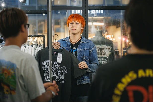 河合郁人と古着を学ぶリョウガ＆タカシ“ガリやでコンビ”VSシューヤ＆マサヒロ“チャーハンコンビ”でコーデ対決＜VS.超特急＞