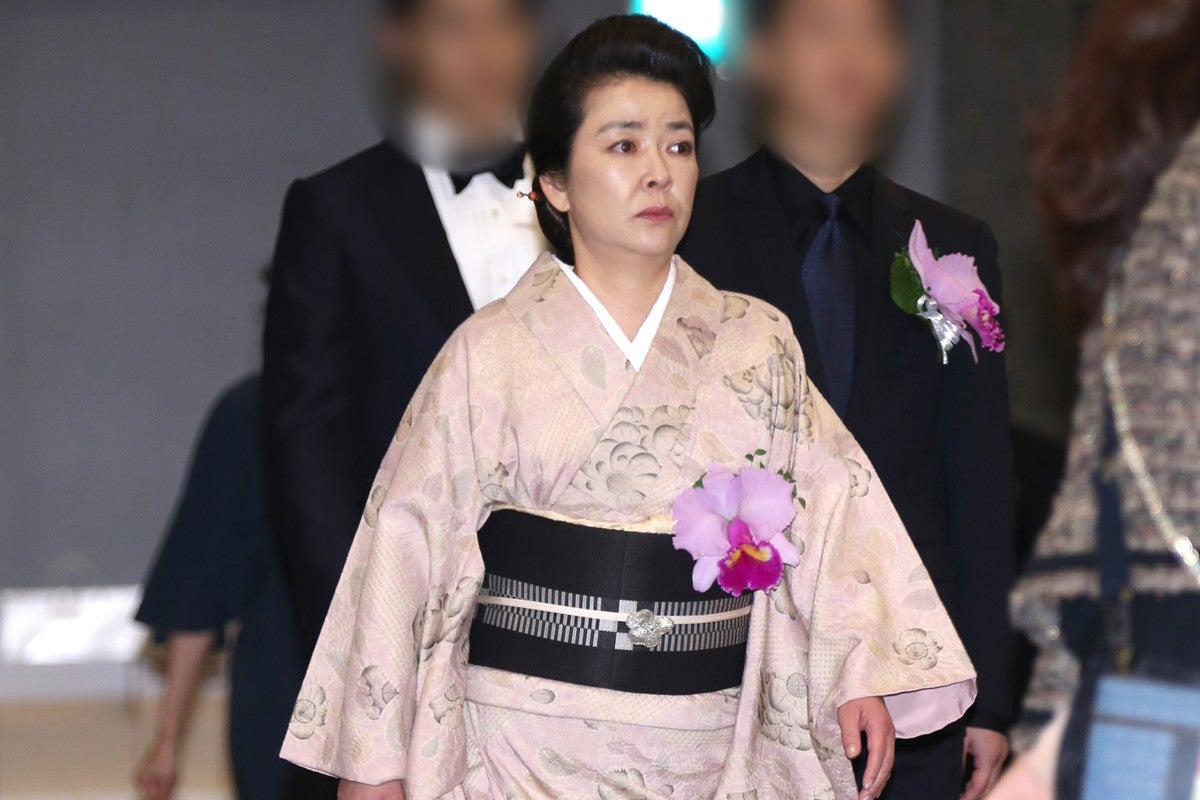 《障子を蹴っ飛ばすことも》岸本加世子実父の次は継父を在宅で…連続介護10年奮闘にあった「最愛実母への後悔」