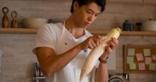 “勝男”竹内涼真はなぜ「肌着で料理する」のか？『じゃあつく』プロデューサーが語る舞台裏――今期トップ級の話題作