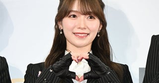 櫻坂46守屋麗奈、美脚際立つパーカー×ミニ丈コーデ披露「お人形さんみたい」「最強」の声