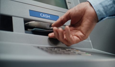 年金暮らしの親が心配なので生活費として月5万円ほど援助しようと思っています。贈与税の対象になるのでしょうか。
