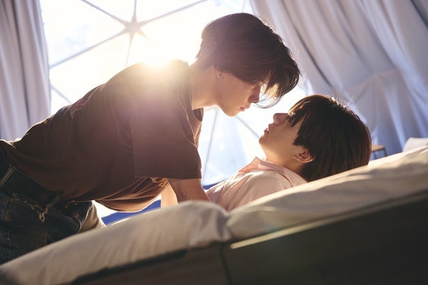 宇佐卓真“哲平”、南雲奨馬“大和”に「お前のことが好きだ」とキスを交わす姿に胸高鳴る＜２５時、赤坂で２スピンオフ＞