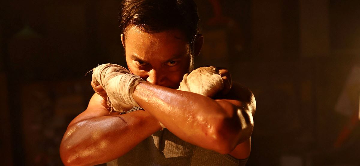 トニー・ジャー主演『ザ・レイジ』日本版予告編解禁 浪川大輔も「これぞ傑作！ 肘！」と大興奮