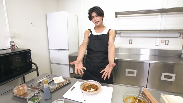 B&ZAI・菅田琳寧、筋肉を生かした調理パフォーマンスを披露息を切らしながら錦鯉とAI料理対決＜AI大作戦＞