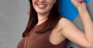 グラビア話題44歳・元NHKの竹中知華アナ、ノースリーブ姿でポージング「スゴすぎる」「爆烈」