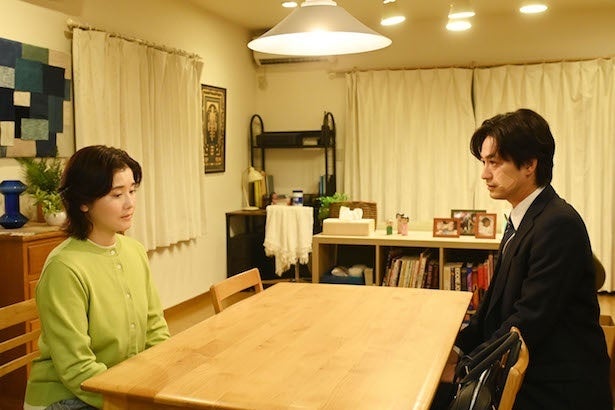 竹財輝之助“透”が石田ひかり“明香里”に土下座をしたシーンに「都合よすぎ」「情けない男」の声＜鬼女の棲む家＞」