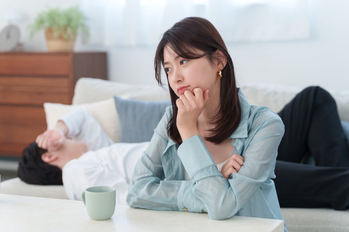 諦めれば楽になる、はずだった。でも66.7%は今も不満。「気づかれてすらいない」——共働き妻のモヤモヤ、原因の1位はそこだった