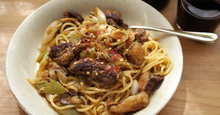 【アナグマスパゲティ】絶品レアジビエ、アナグマ肉の煮込みにカラヒグ麺を合わせたスパゲティが未体験の美味しさだった：パリッコ『今週のハマりメシ』第184回