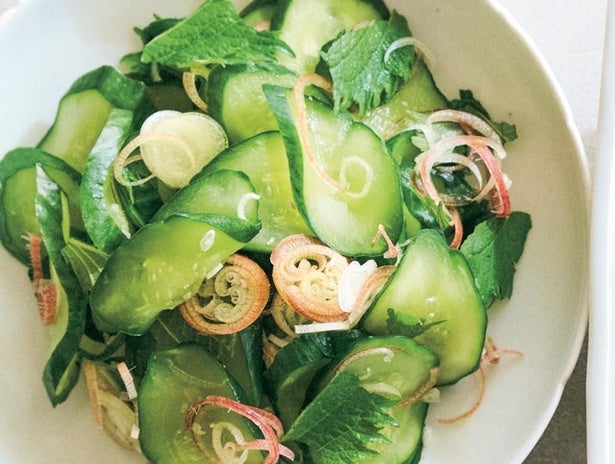 薬味で爽やかさアップ！「浅漬けきゅうりと香り野菜のさっぱりあえ」