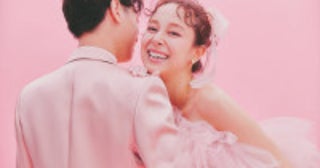 佐藤ミケーラ倭子、『ゼクシィ』紙面上で結婚発表プロポーズなど盛りだくさんのインタビューも