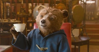 パディントンが愛され続ける理由とは？人のために行動し、親切心を忘れない紳士クマのこれまでをプレイバック