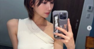 171cm“人気ABEMAアナウンサー”の抜群プロポーションにネット衝撃美肩コーデで魅了