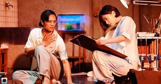 岡本圭人「自分と勝四郎はとても似ている」 主演舞台『月を抱く人魚』舞台写真＆コメントが到着