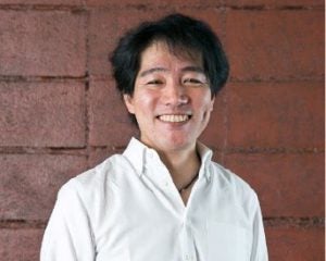 一撃で高級店の味に！食のプロが絶賛する「最強の調味料」3選。スーパーの刺身やポテチが激変するウラ技