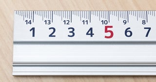 「世の中の目盛すべてを読みやすくしたい」、ユーザーファーストを目指した新潟精機の“階段状で見やすい”定規「快段目盛」がすごい