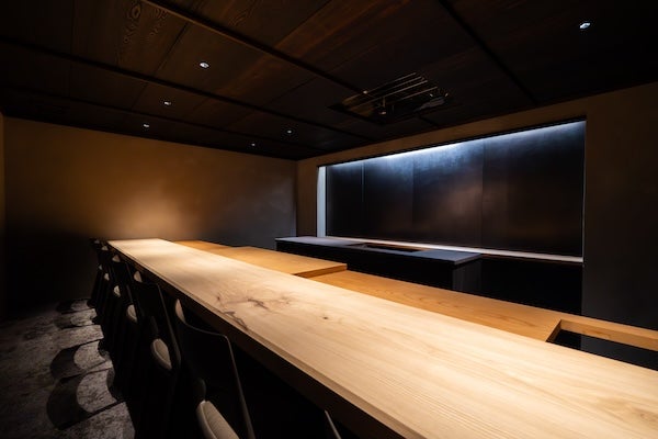 【東京都中央区】厳選食材を妥協なき“衣”で堪能。天ぷらを軸とした日本料理店「汽素火」の新・食体験