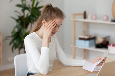 息子が奨学金の返還を延滞していることを知って青ざめました。計40万円、「連帯保証人の親」に全額請求されますか？