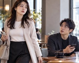 「返信をわざと遅らせる」は逆効果…“追わせる恋愛”を信じる男性から「女性が静かに離れるワケ」