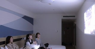 ホテルドリームゲート舞浜、客室にプロジェクター・冷凍冷蔵庫を導入