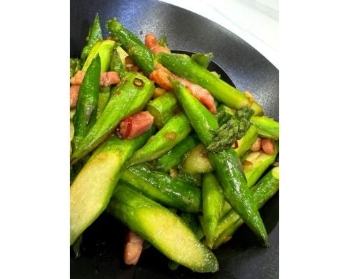  渡辺美奈代、ガパオライス＆アスパラ料理など彩り豊かな手料理披露 