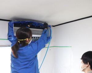 「冬だから大丈夫」は間違い。エアコンに潜むゴキブリやカビの恐怖