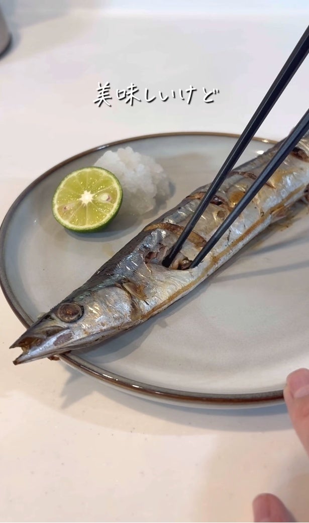 「その手があったか…」「知らないと損する」秘密は包丁の入れ方！魚の下処理が神ワザ級