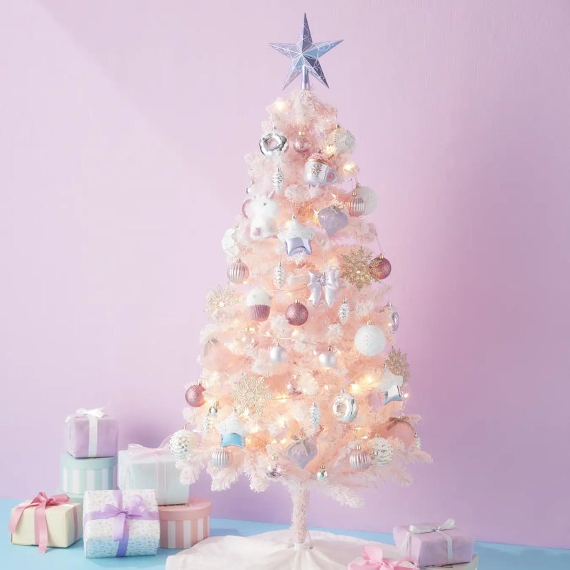 置くだけでおうちが大人かわいいクリスマスに！ピンクツリーも、ニトリ・デコホームの新作が多数お目見え