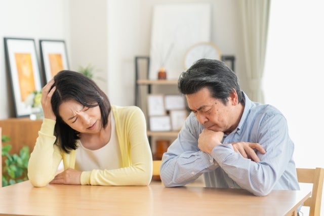 「自分だけ海外旅行」に行くたび妻が不機嫌になる…費用は全額へそくり、妻を誘っても毎回「NO」、どうしたらいい？ 悩む夫へのアドバイス続々