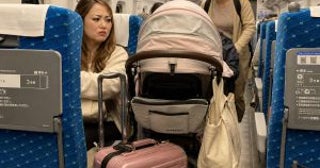 「子どもが寝てるんだから！」新幹線で通路を塞ぐベビーカーを注意したら逆ギレする母親…そのとき“父親が放った一言”に拍手／新幹線でベビーカーはどこに置くのが正解か、調べてみた
