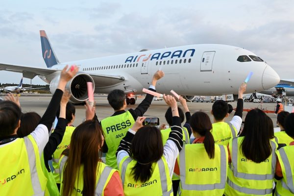 AirJapan、成田から最終便出発ANA系「第3のブランド」、約2年で幕引き