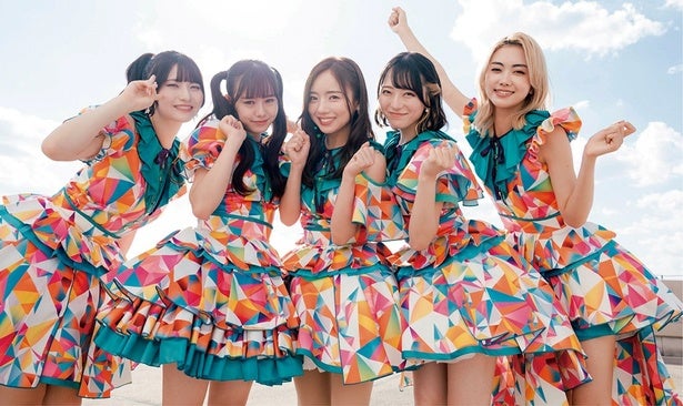 目標は武道館ライブ！『恋愛裁判』のアイドルグループ、ハッピー☆ファンファーレの5人に迫る