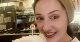 アウトレットのフードコートで“39歳おひとり様”の私に沸き上がった“まさかの感情”とは