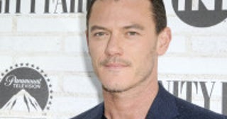 ルーク・エヴァンス、『ロッキー・ホラー・ショー』でフランクン・フルター博士役としてブロードウェイデビュー！