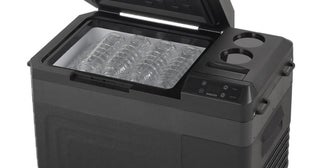 アウトドアから日常まで、いつでも冷える相棒を。【山善】のポータブル冷蔵庫がAmazonに登場中‼