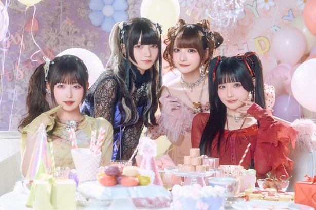 Z世代女子の最強憧れアイドル・「きゅるりんってしてみて」初のフォトブック発売決定