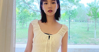  のん、美デコルテ全開のワンピ姿に悶絶「ムチャ可愛い」 