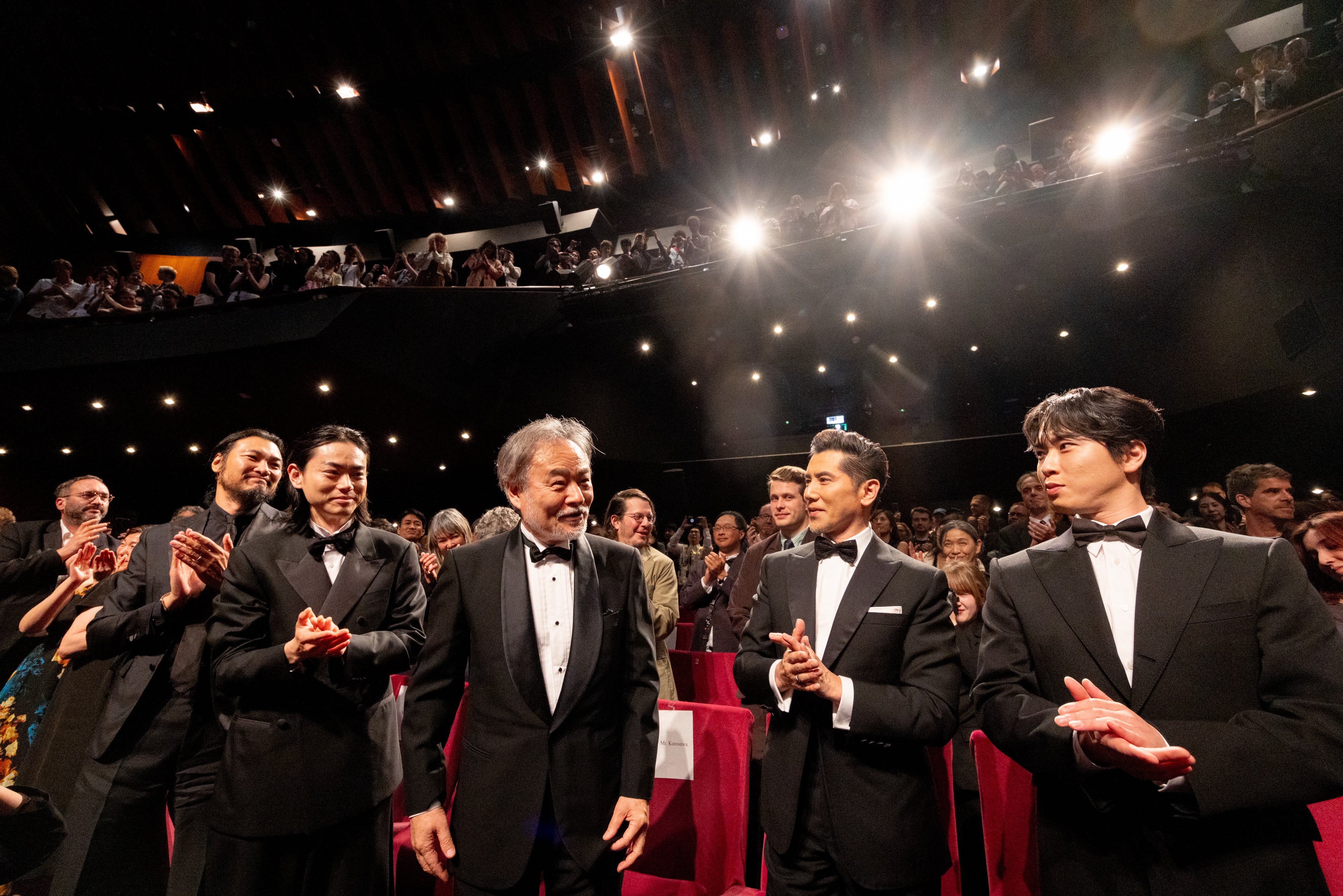 【第79回カンヌ国際映画祭】フランスで大人気の黒沢清監督、初の時代劇「黒牢城」お披露目に大きな歓声