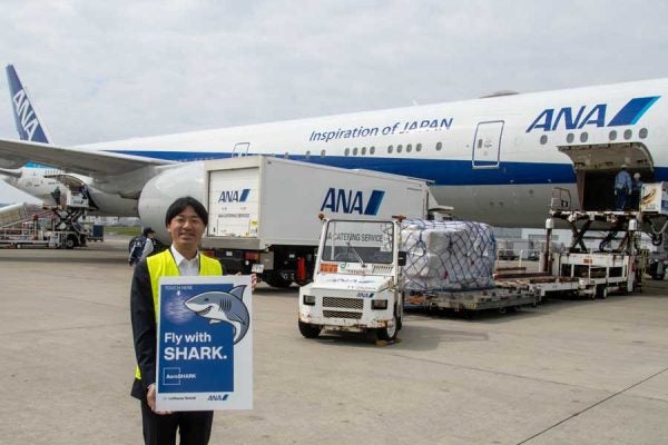ANA、ボーイング777旅客機に「AeroSHARK」フィルムを実装しアジアで初めて就航