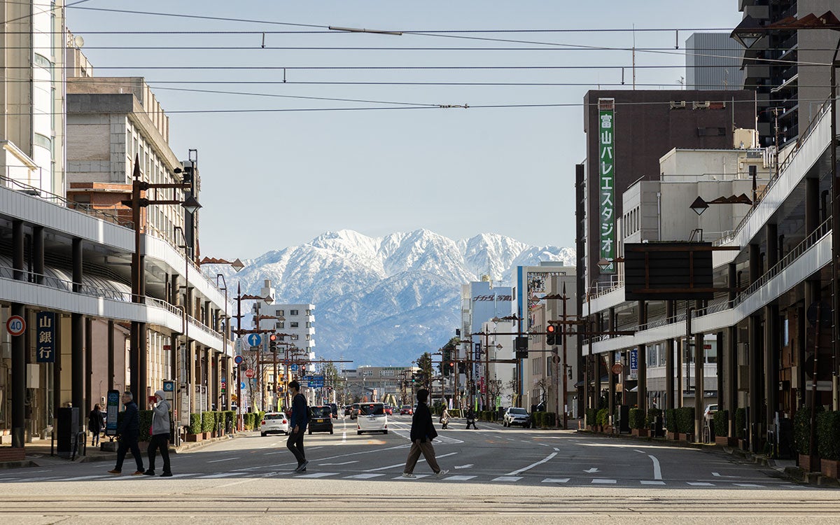 【富山市】移住者の目線で見た、NYタイムズ選出「行くべき場所」。コンパクトな街に富山市立図書館本館などサードプレイスがあちこちに！ 人とつながる豊かな暮らし