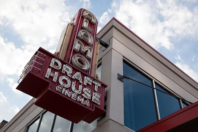 米映画館チェーン、行き場を失った映画祭作品の劇場公開に乗り出す