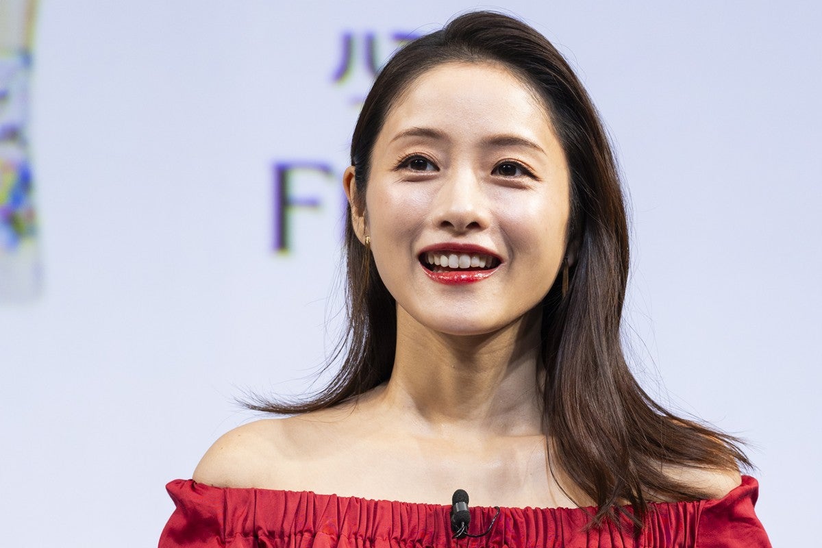 石原さとみ第2子出産後初の連ドラ主演が決定！騒動連発のフジテレビからの「オファーを受けたワケ」