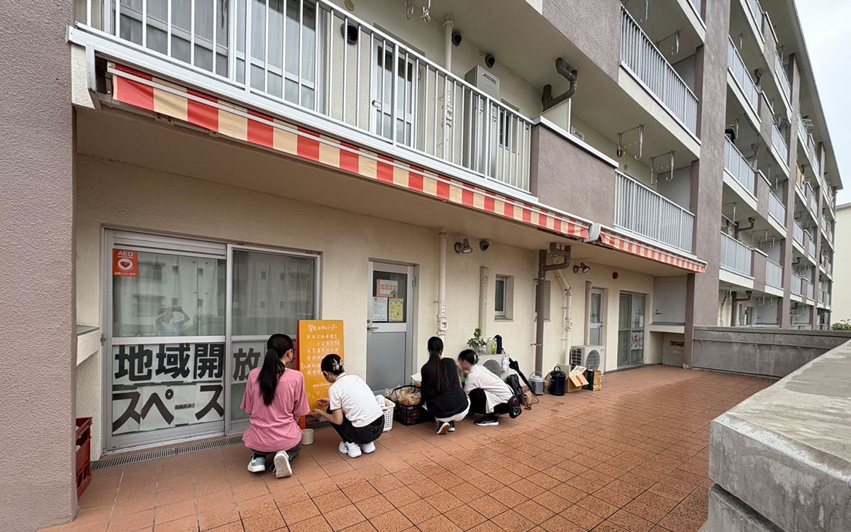 空室めだつ築古団地、「シングルマザー専用」フロアにして満室に。オートロック完備、群馬県が全国初のシェアハウス運営を決断