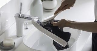 お気に入りの靴を隅々までお手入れできる「シューズブラシ」新登場！