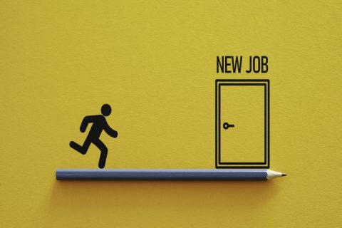 「年収アップ」の条件で転職したはずが、初任給の手取りが“月5万円”も減っていて怒り爆発！ 求人票の「みなし残業代（固定残業代）」を見落とすと大損するって本当？