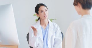 大きな病院で初診を受けたら、会計で診察代とは別に「7000円」と言われて驚きました。受付では普通に案内されたのですが、これって払わないといけないお金なのでしょうか？
