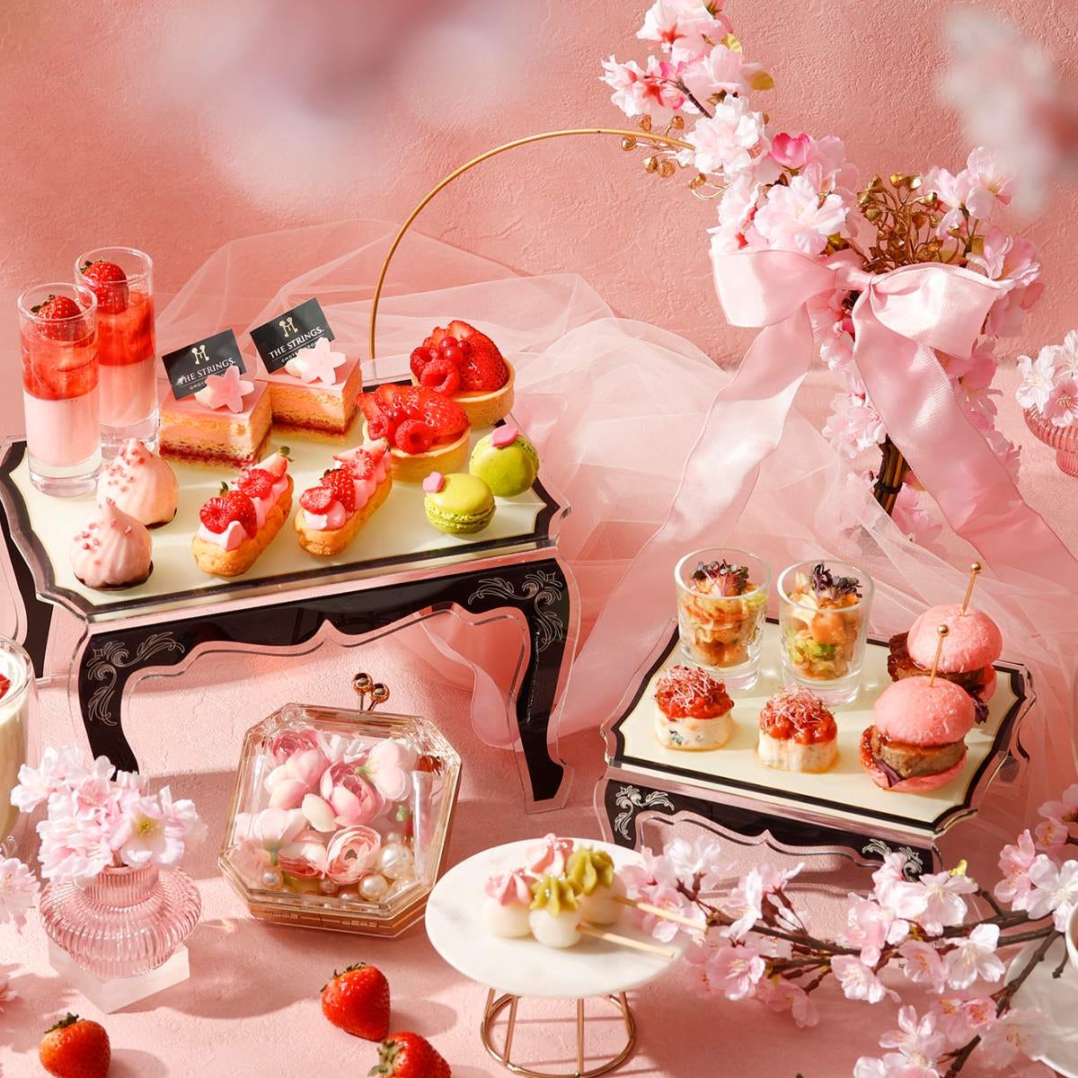 ザ ストリングス 表参道から桜×いちごのアフタヌーンティーが登場。桜に囲まれた空間でお花見気分を満喫！