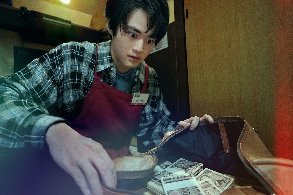 鈴鹿央士主演「藁にもすがる獣たち」、1億円を前に“獣たち”の欲望と狂気が衝突する場面写真