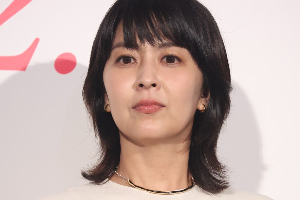 松たか子ギタリスト夫の実母が大みそかに逝去していた…結婚当初は距離も出産後に迎えた“変化”